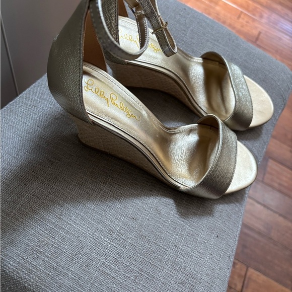 Lilly Pulitzer Bridgette Gold Metallic Wedge sz 8.5 - Picture 3 of 11